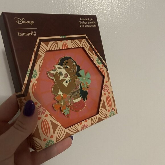Loungefly Disney Moana and Pua Floral Glitter Limited Edition 1000 Pin NWT - Picture 8 of 11
